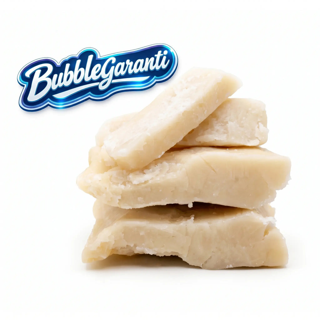 Piatella THCa hash in light, soft layers stacked on a white background with the BubbleGaranti logo at the top.